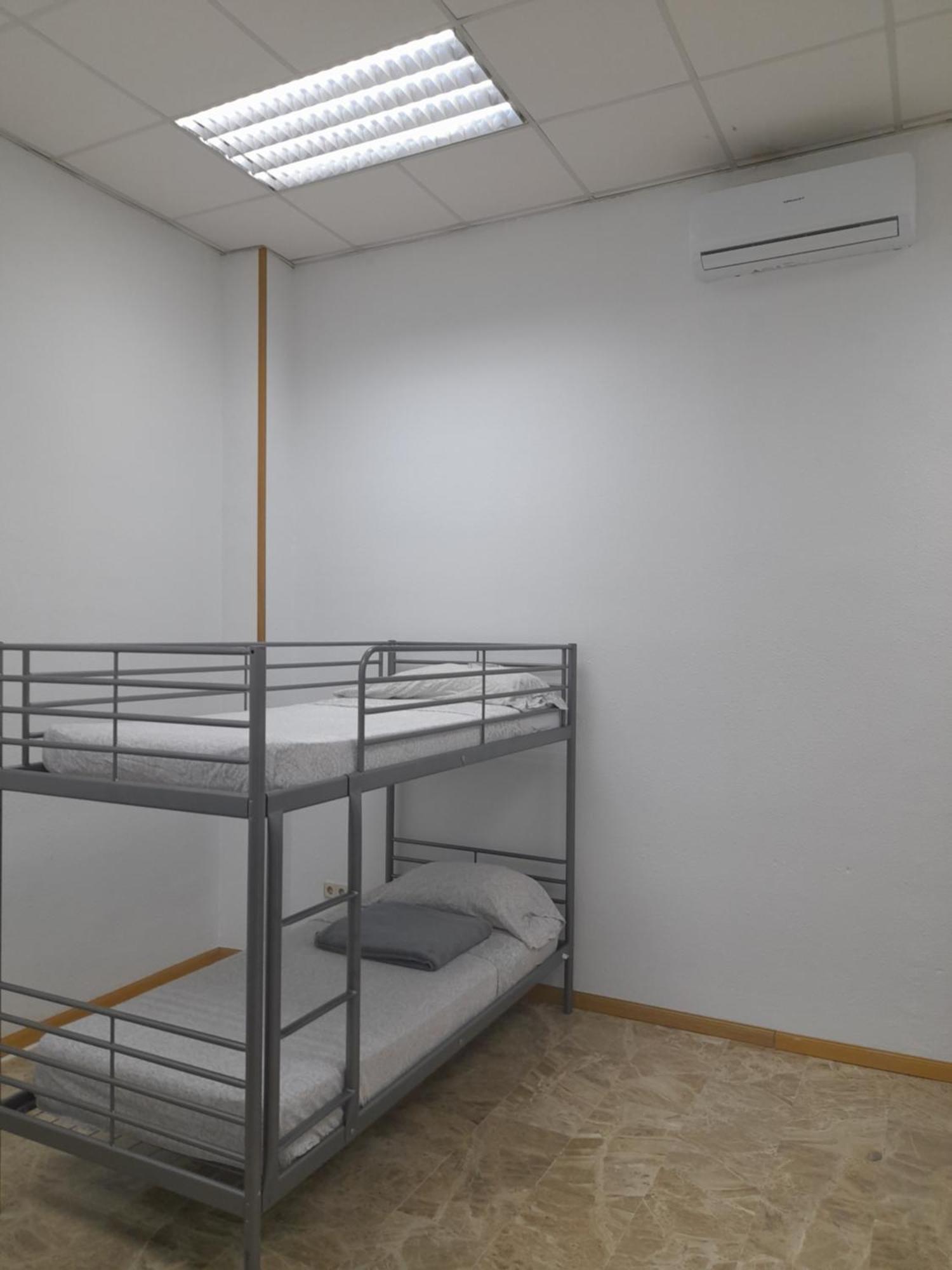 Hostel M Torres Мадрид Экстерьер фото